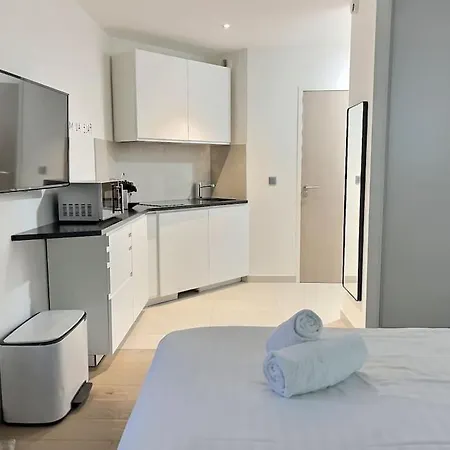 S18923 2 Personnes A Apartment *